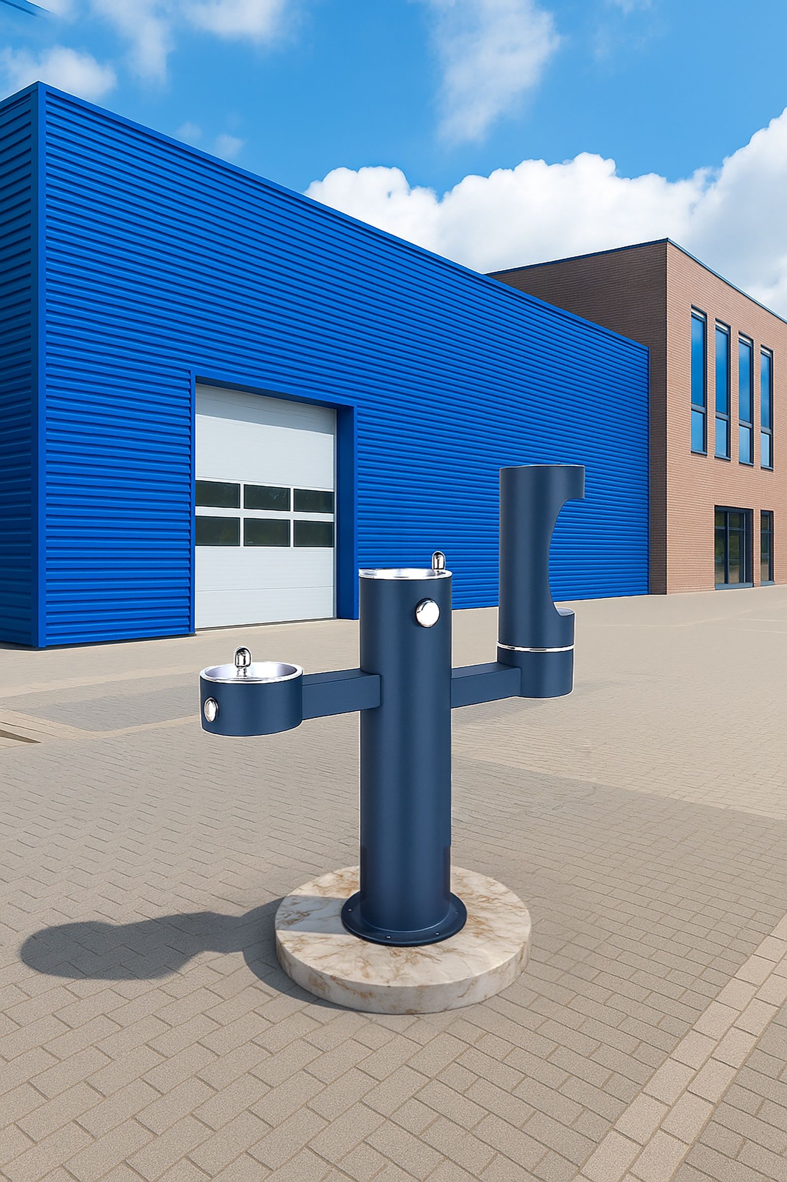 RNW Elkay/430 dış mekan dolum istasyonu fabrika önünde